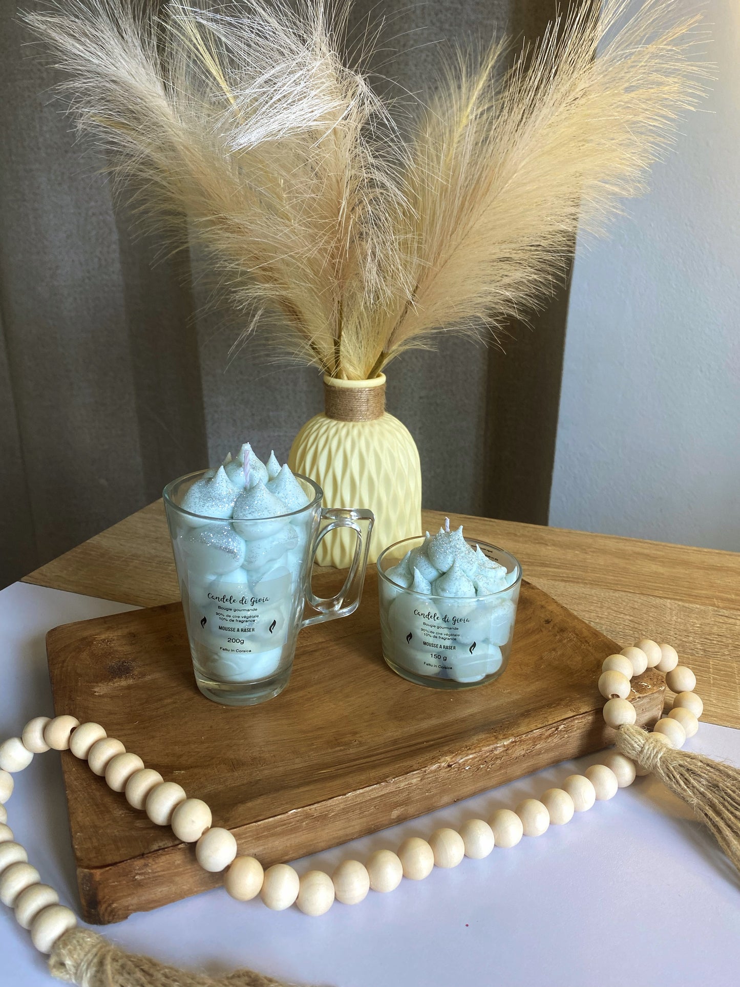 Bougie gourmande à la Mousse à raser